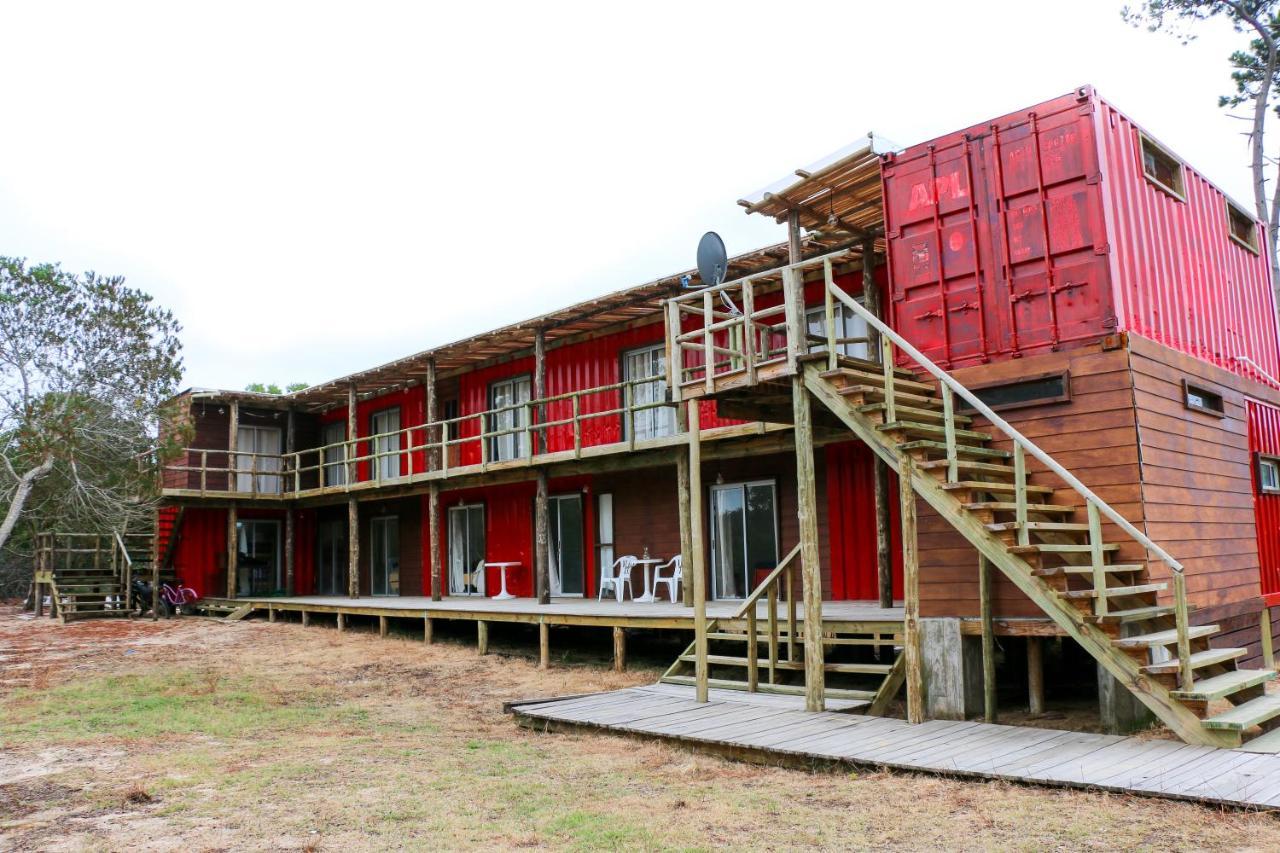 La Paloma Containers Suites Exterior photo