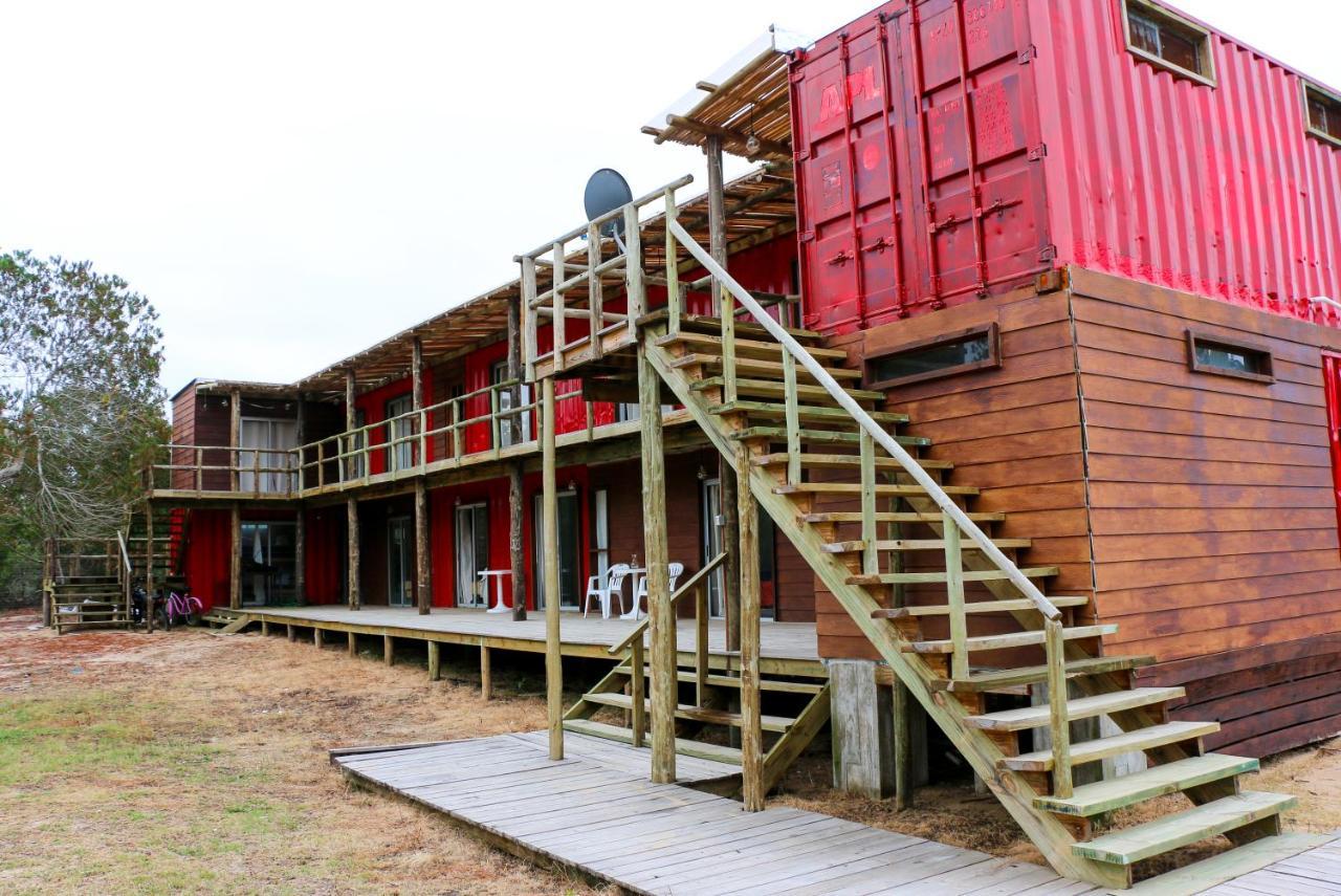 La Paloma Containers Suites Exterior photo